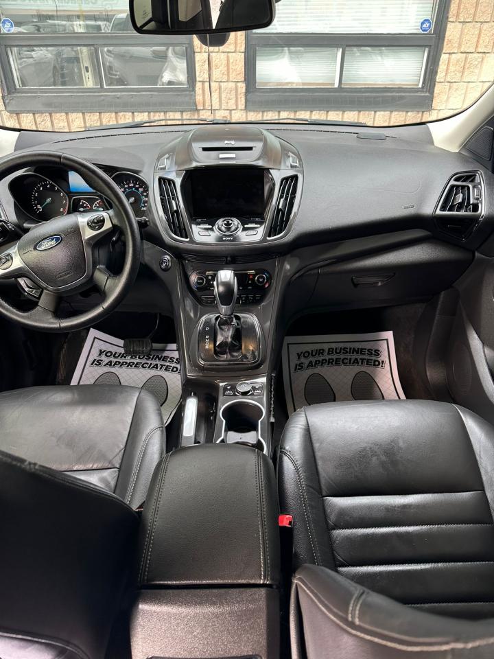 2015 Ford Escape  - Photo #9