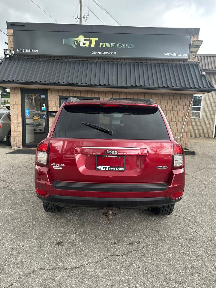 2014 Jeep Compass  Photo