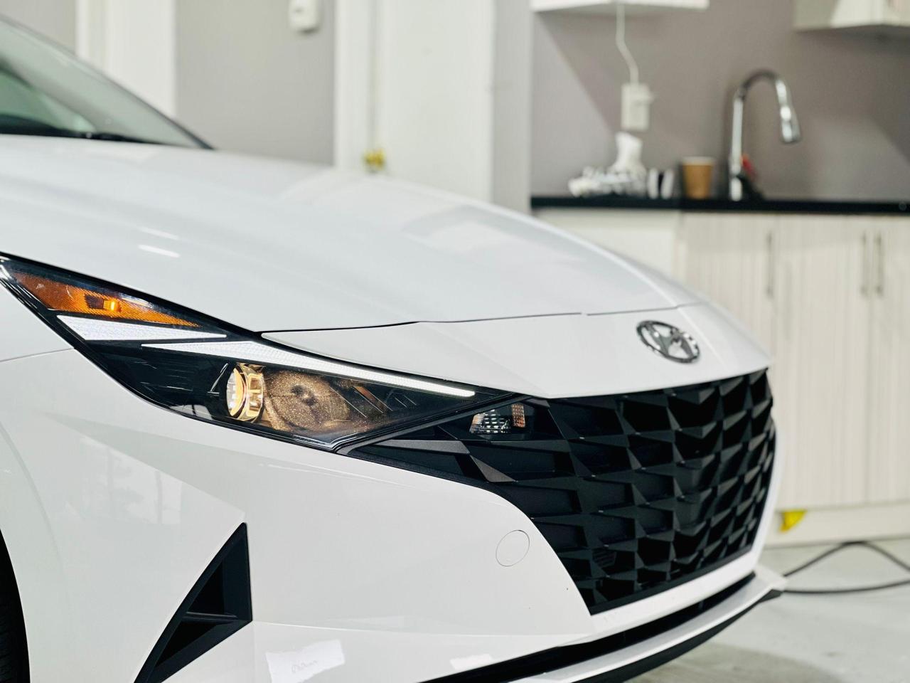 2022 Hyundai Elantra 