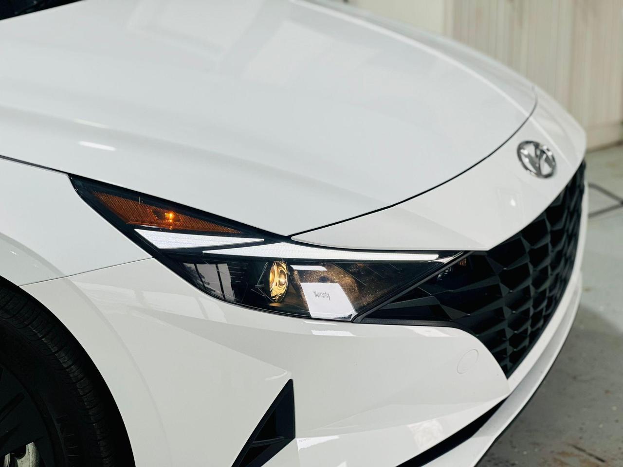 2022 Hyundai Elantra  Photo4