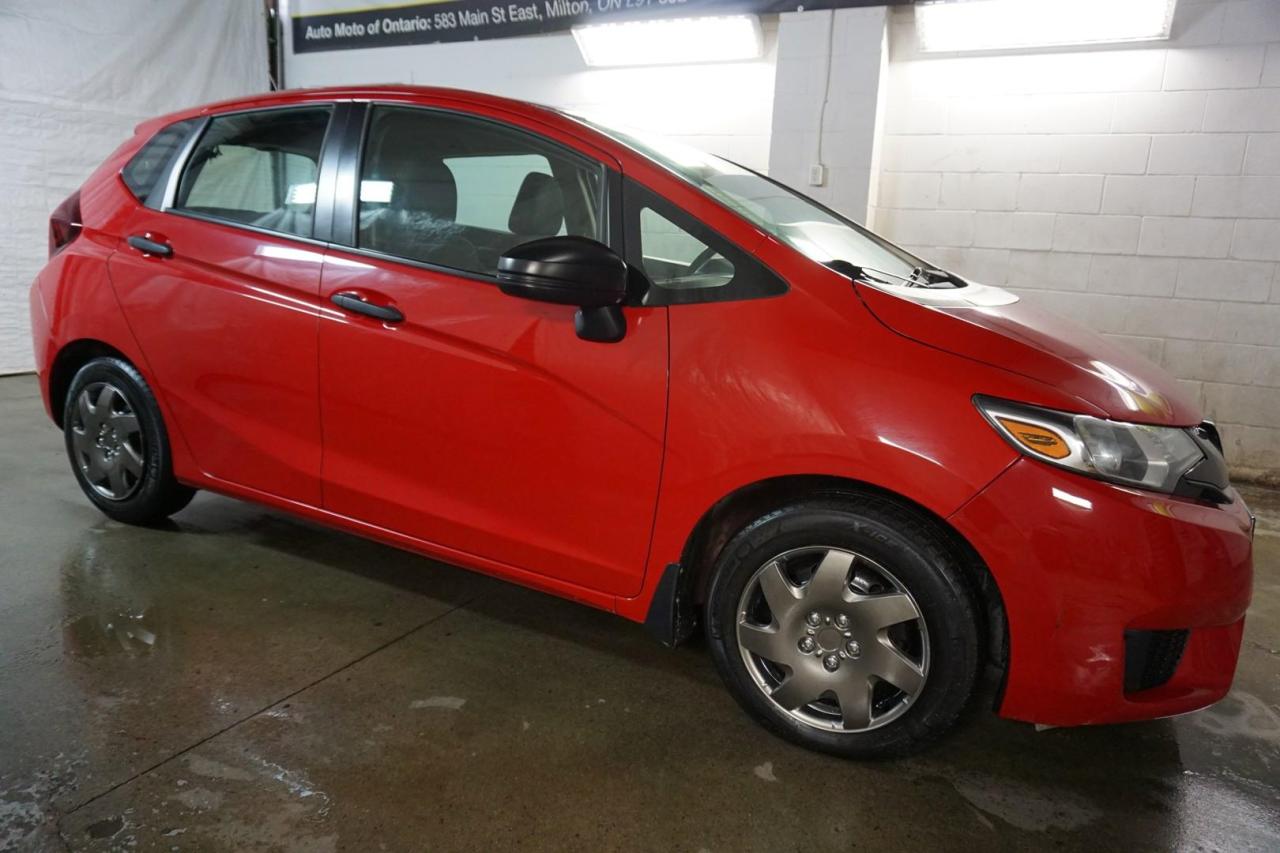 Used 2016 Honda Fit DX 6-SP MANUAL CERTIFIED CAMERA AUX POWER WINDOWS for sale in Milton, ON