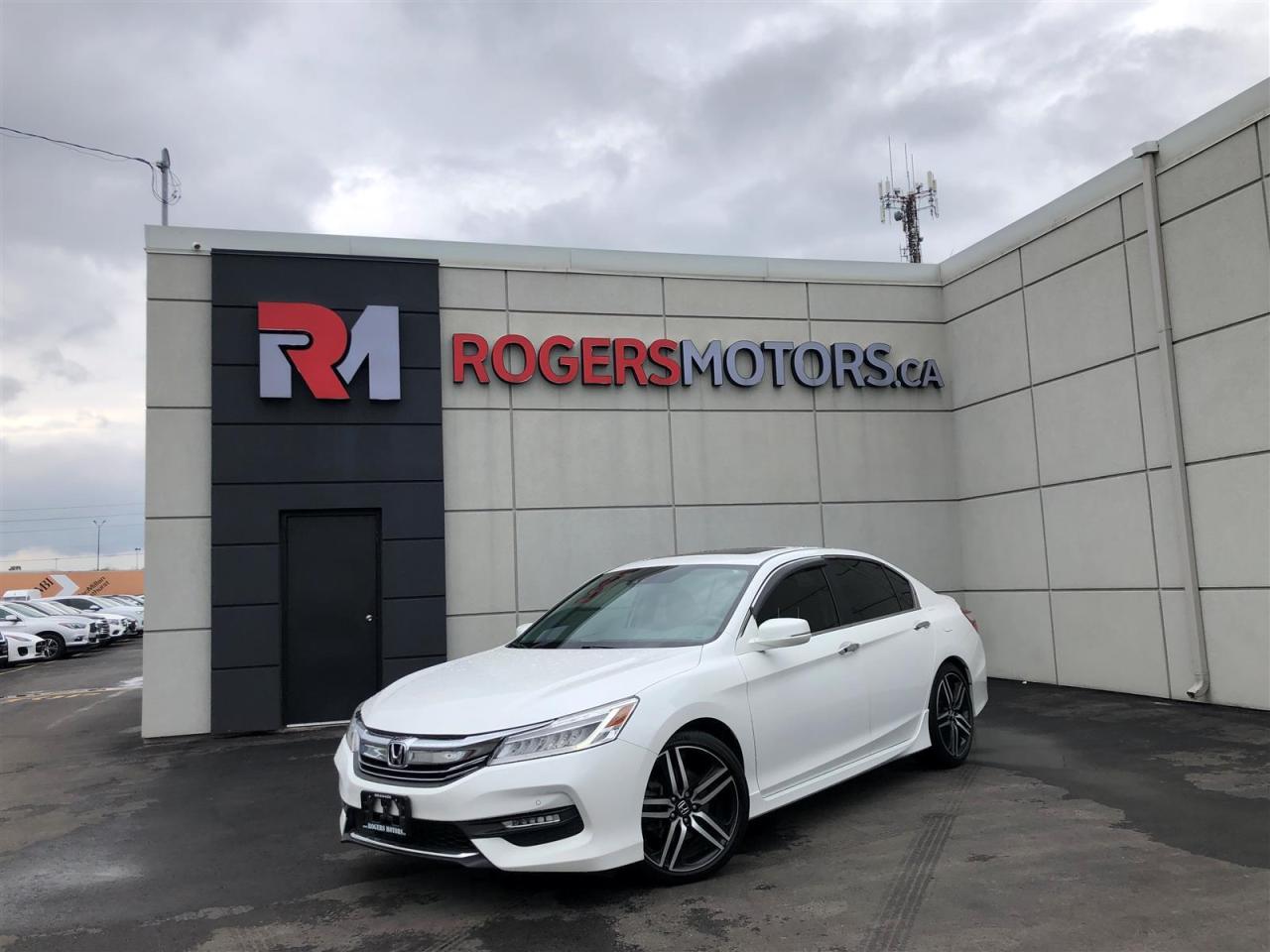 Used 2016 Honda Accord TOURING - NAVI - SUNROOF - LEATHER - TECH FEATURES for sale in Oakville, ON