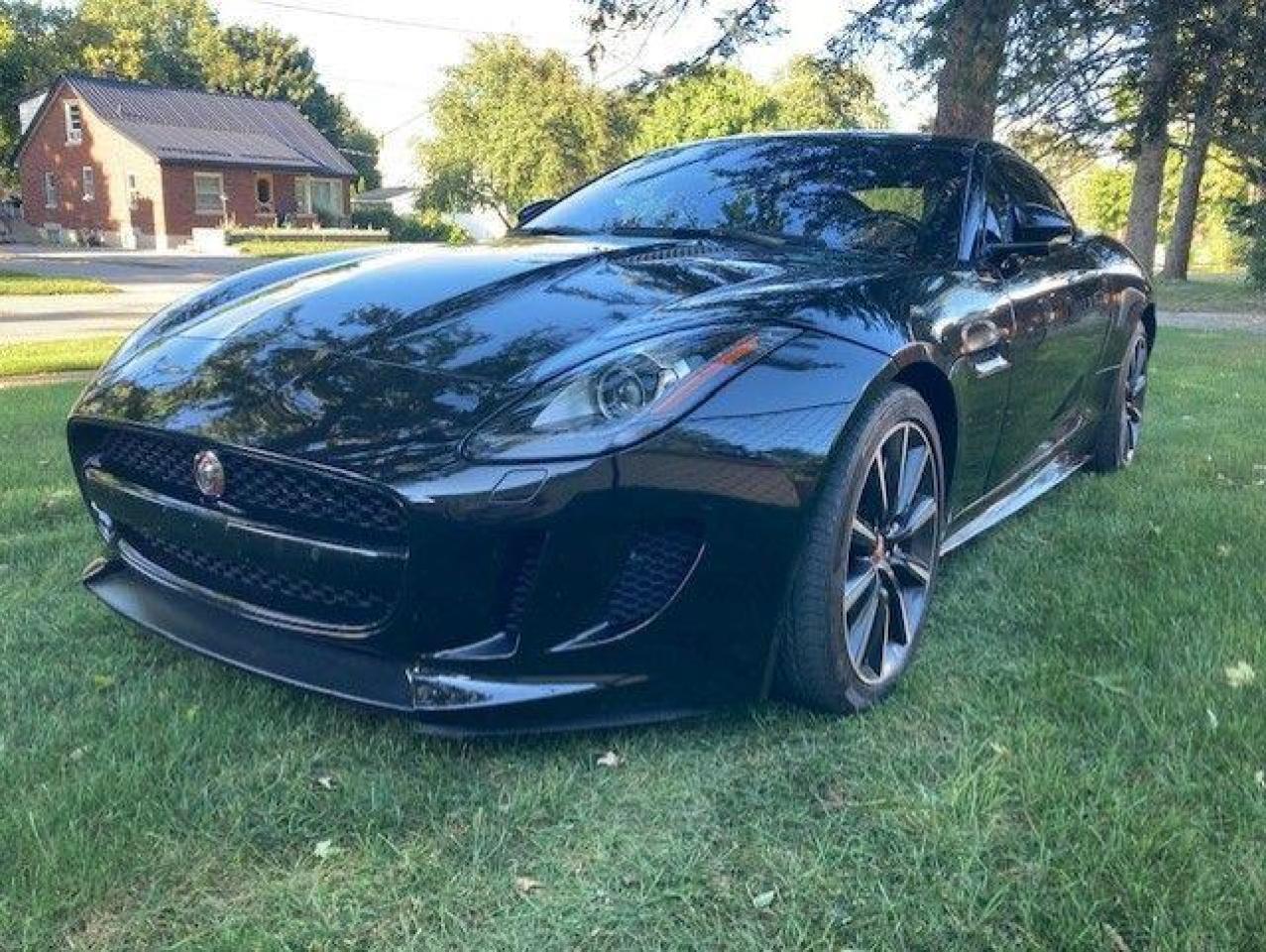 2017 Jaguar F-Type 2dr Cpe Auto RWD - Photo #1