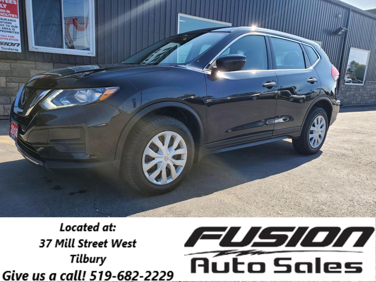 Used 2018 Nissan Rogue AWD S-BACK UP CAMERA-HEATED SEATS-BLUETOOTH for sale in Tilbury, ON