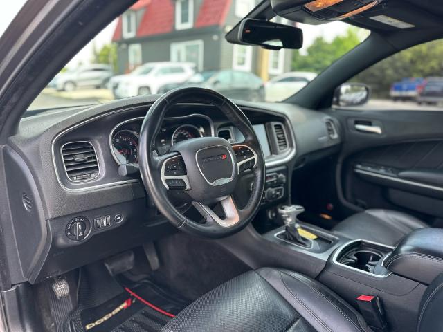 2017 Dodge Charger SXT Certified Photo12
