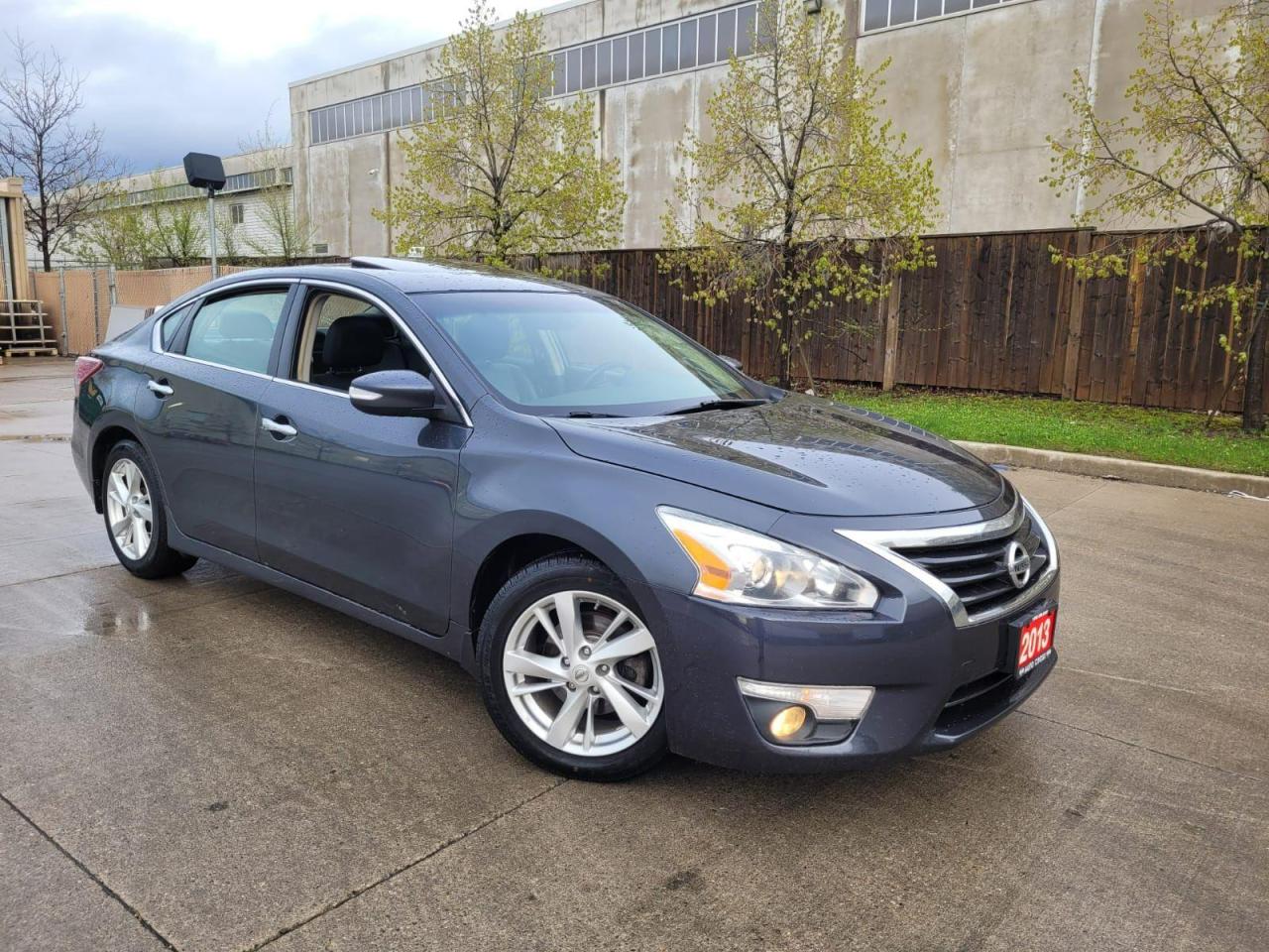 2013 Nissan Altima SL, Leather sunroof, Navi, Auto, Warranty Availabl