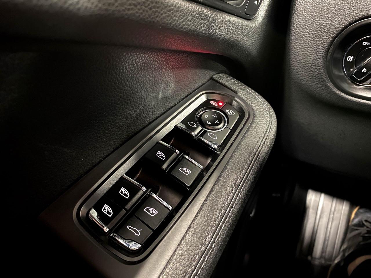 2021 Porsche Macan AWD|NAV|BOSE|360CAM|PANOROOF|LEATHER|OFFROADMODE|+ - Photo #17