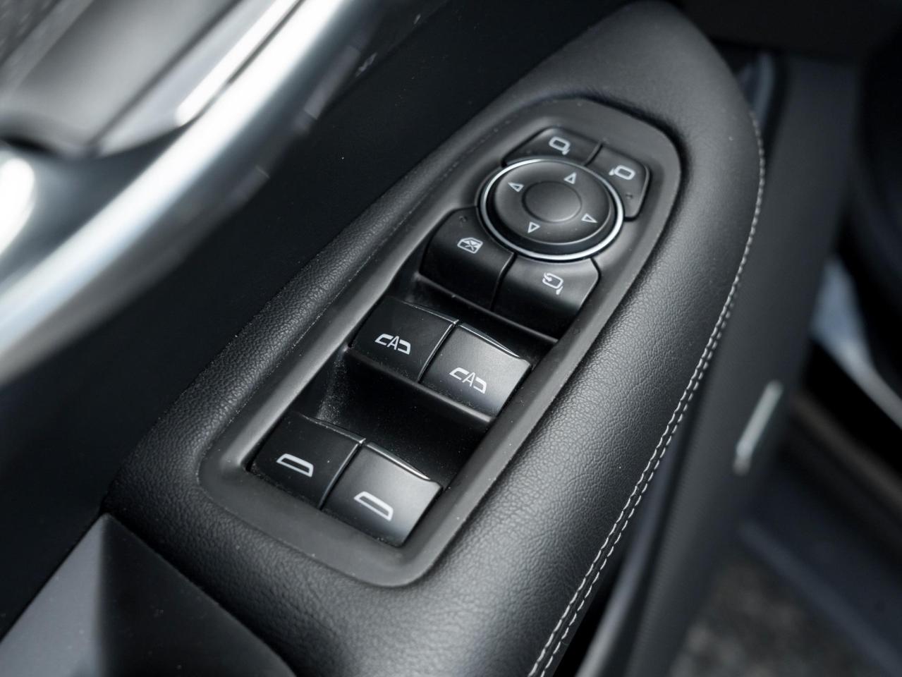 2020 Cadillac XT5 Sport AWD Photo