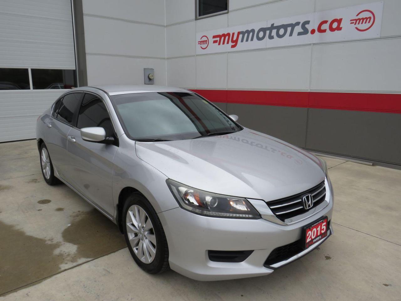 Used 2015 Honda Accord Sedan LX  (**6SPD MANUAL TRANSMISSION** ALLOY WHEELS** POWER DRIVERS SEAT**BLUETOOTH**CRUISE CONTROL**BACKUP CAMERA**HEATED SEATS) for sale in Tillsonburg, ON