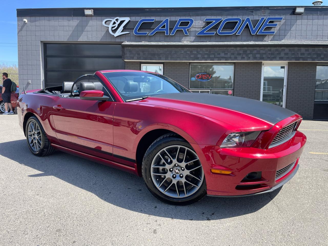 2014 Ford Mustang 2DR CONV V6 PREMIUM - Photo #1