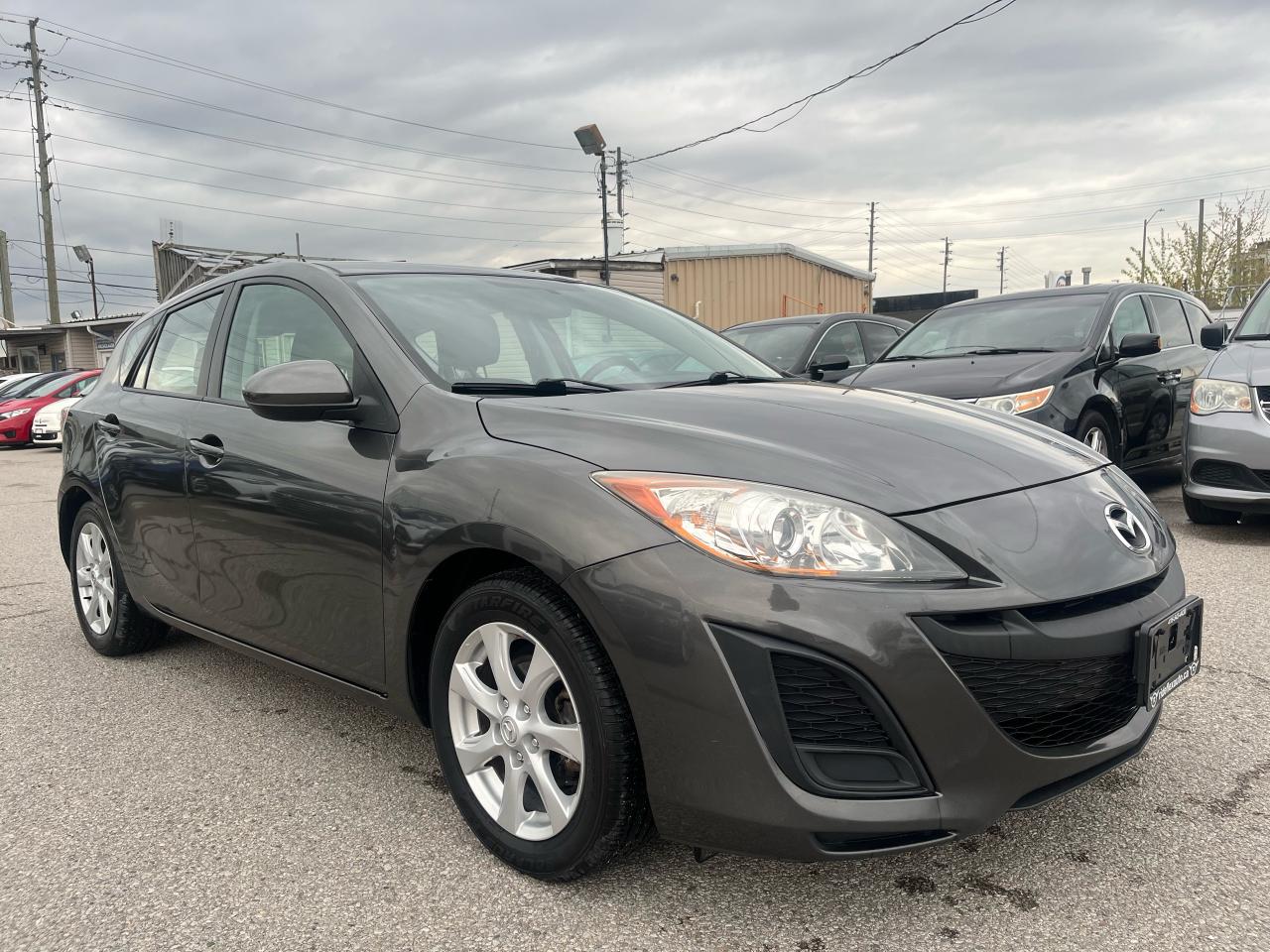 2011 Mazda MAZDA3 GX Photo2