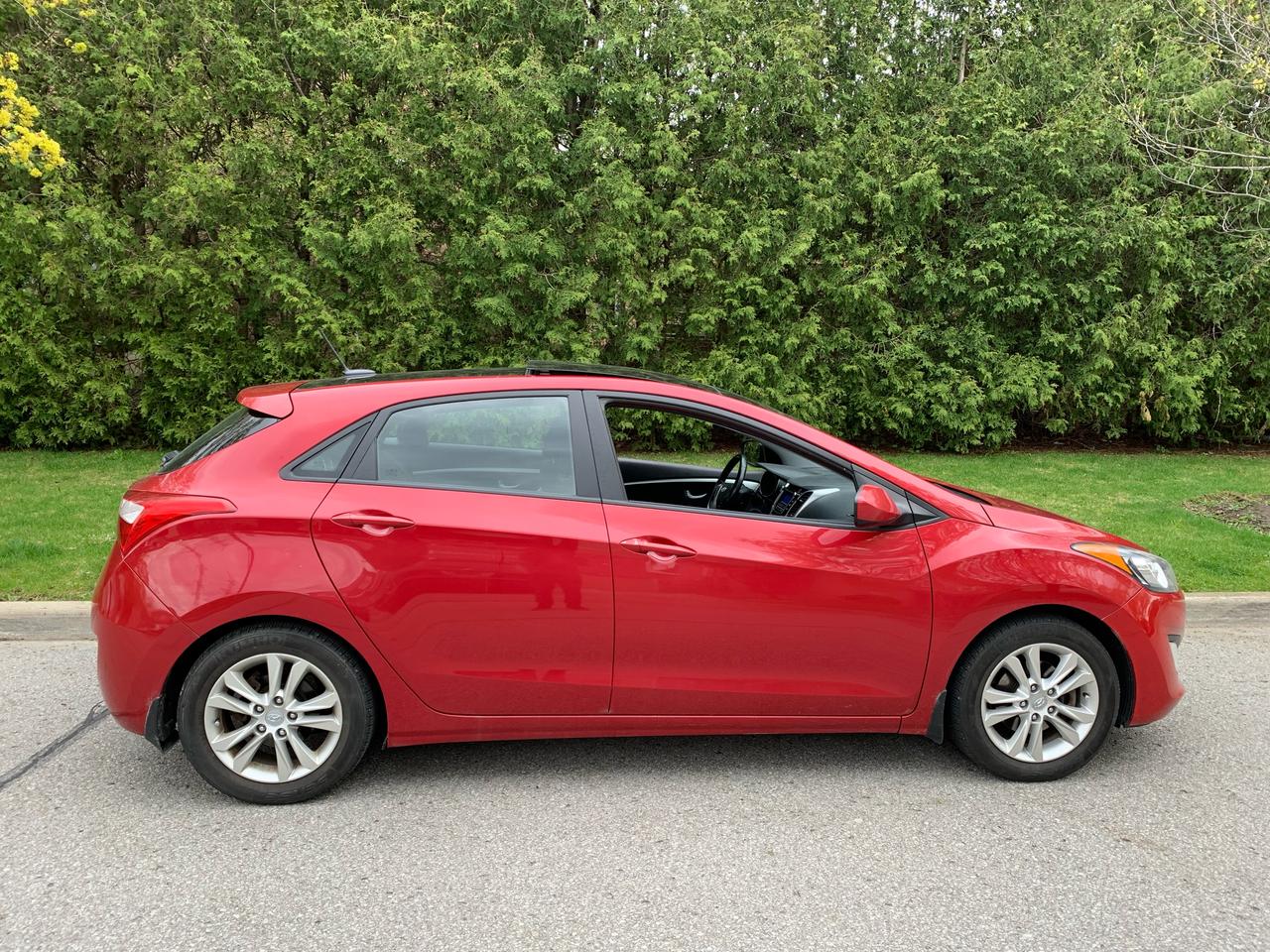 2014 Hyundai Elantra GT 5dr HB Auto - Photo #1
