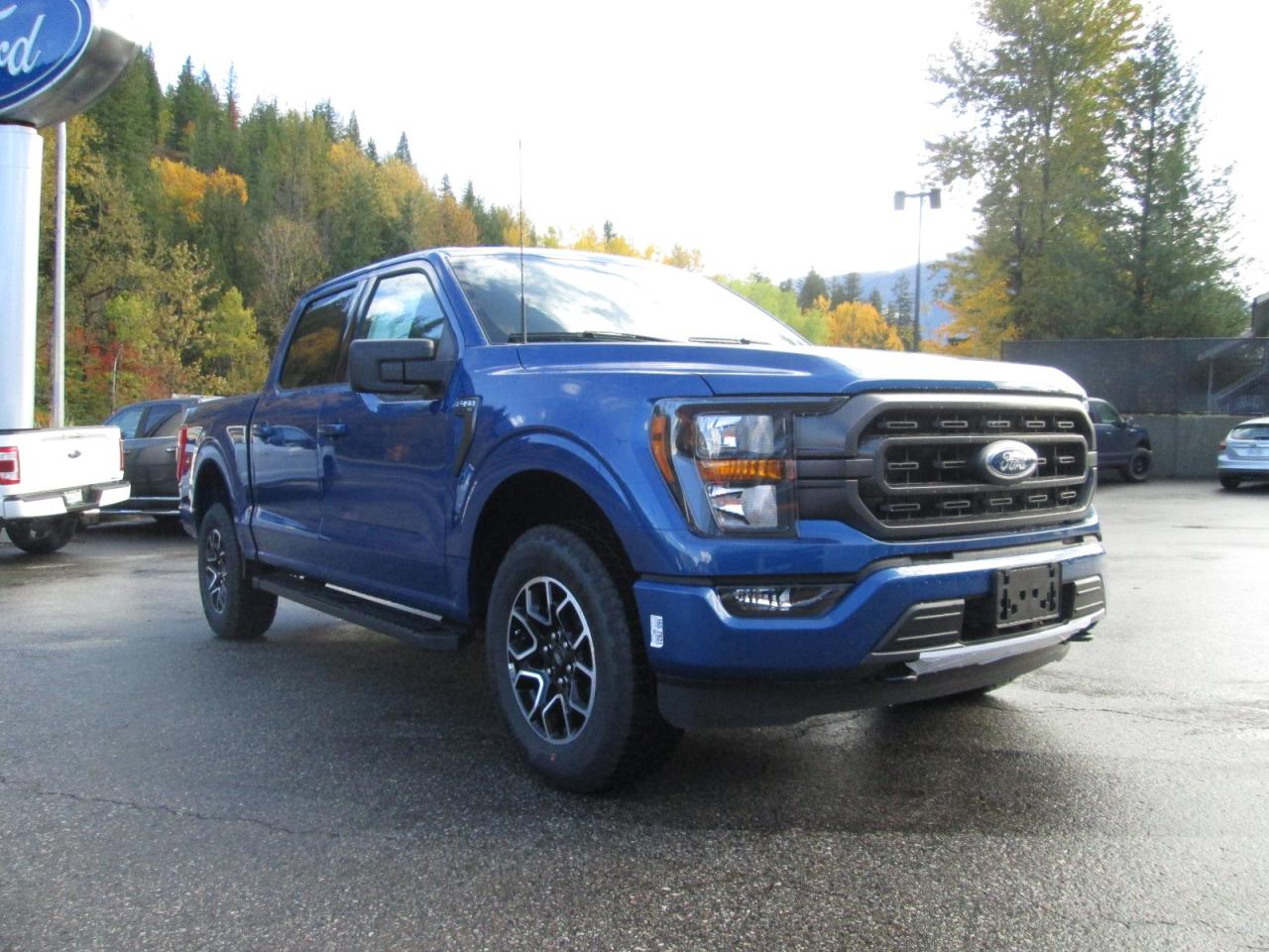 2023 Ford F-150 XLT Photo0