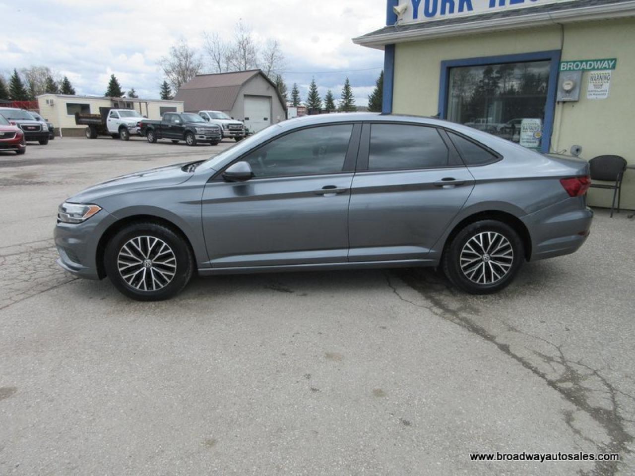 2020 Volkswagen Jetta LOADED SEL-EDITION 5 PASSENGER 1.4L - DOHC.. ECO-MODE-PACKAGE.. LEATHER.. HEATED SEATS.. POWER SUNROOF.. BACK-UP CAMERA.. BLUETOOTH SYSTEM.. Photo2