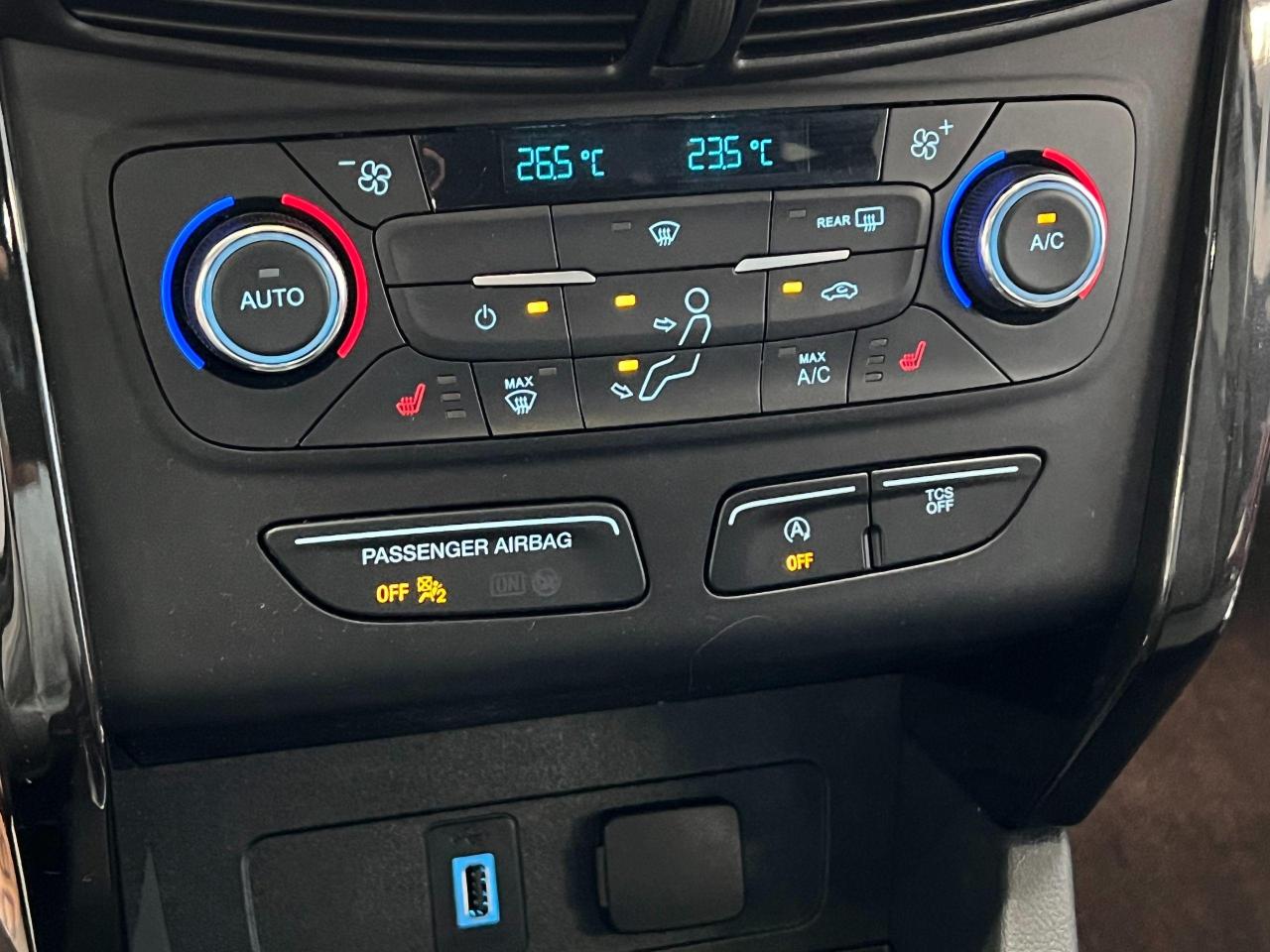 2017 Ford Escape SE APPEARANCE PKG 4WD+GPS+Apple Play+CLEAN CARFAX - Photo #35