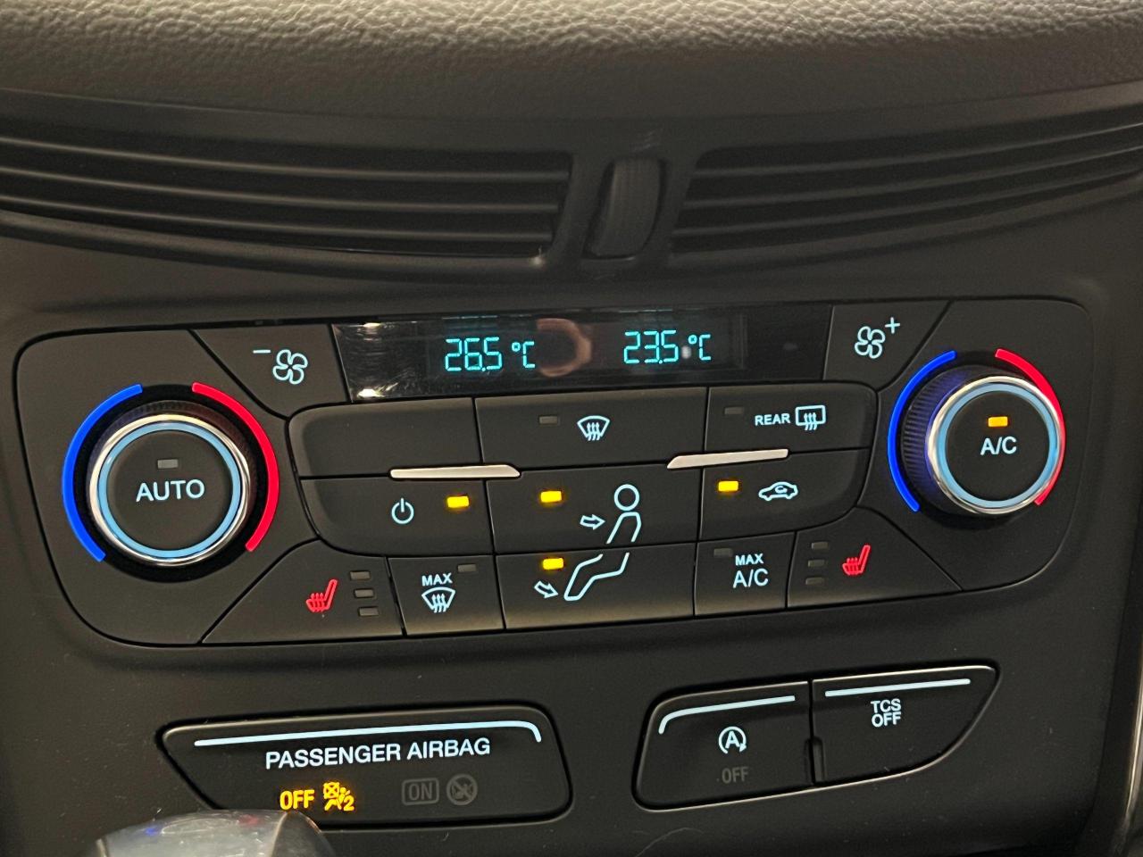 2017 Ford Escape SE APPEARANCE PKG 4WD+GPS+Apple Play+CLEAN CARFAX - Photo #36