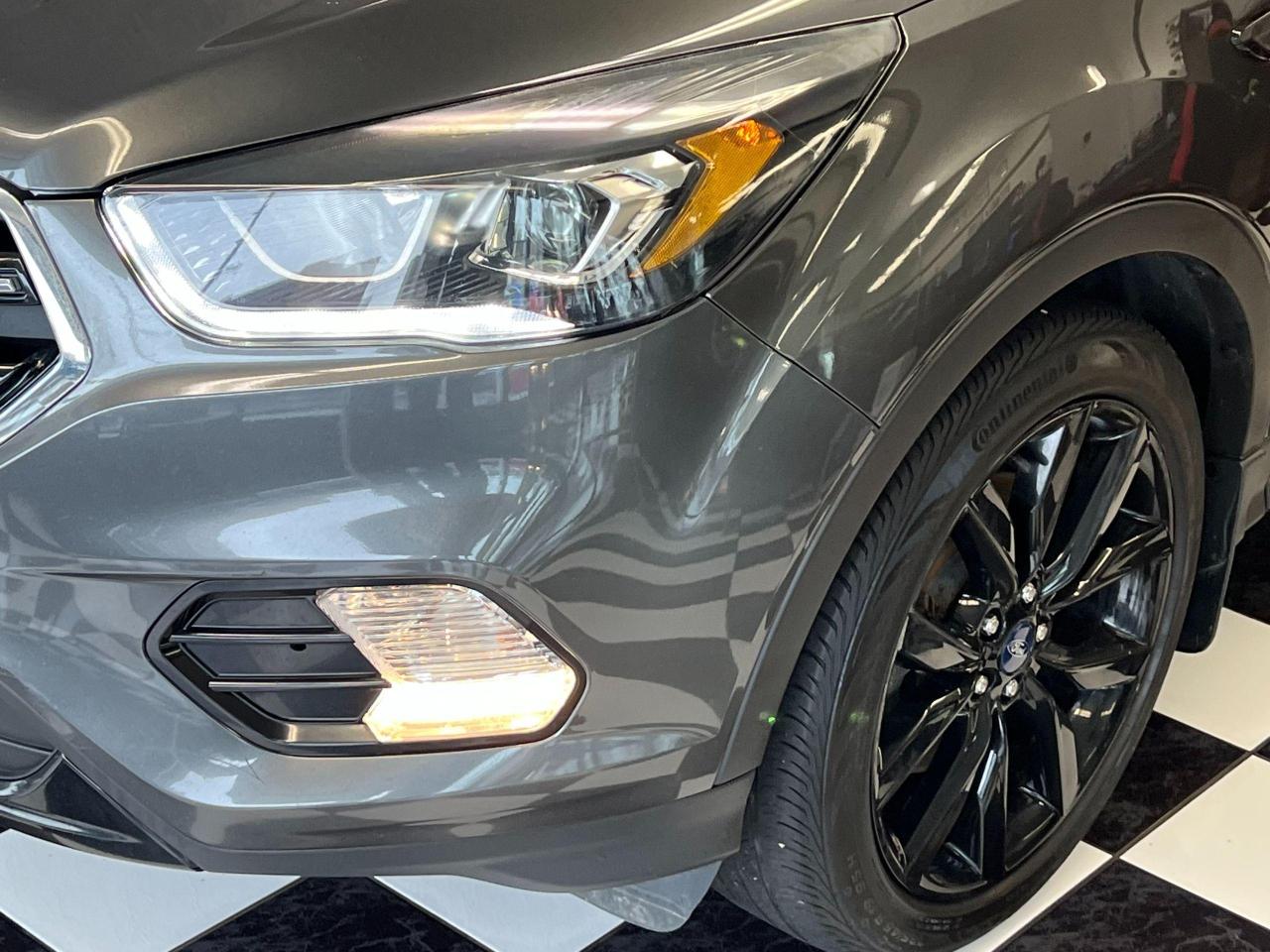 2017 Ford Escape SE APPEARANCE PKG 4WD+GPS+Apple Play+CLEAN CARFAX - Photo #39