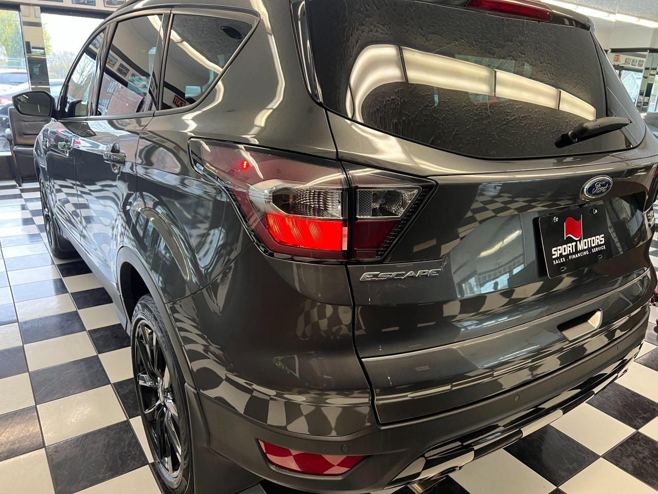 2017 Ford Escape SE APPEARANCE PKG 4WD+GPS+Apple Play+CLEAN CARFAX - Photo #40