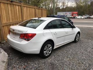 2015 Chevrolet Cruze 4dr Sdn 1LT - Photo #4