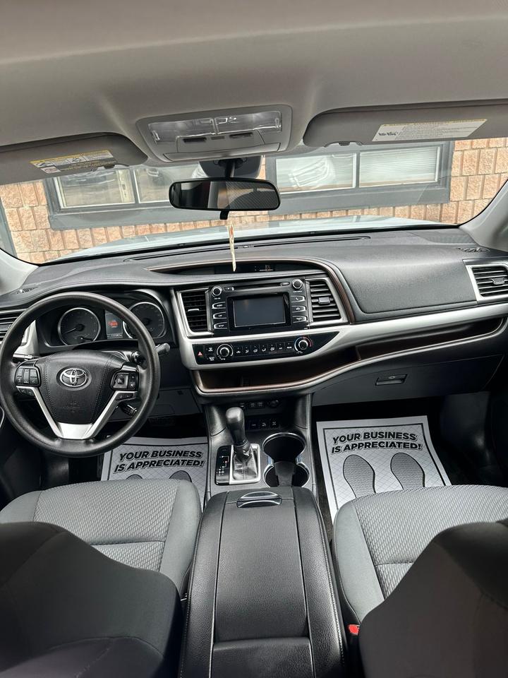 2019 Toyota Highlander  Photo