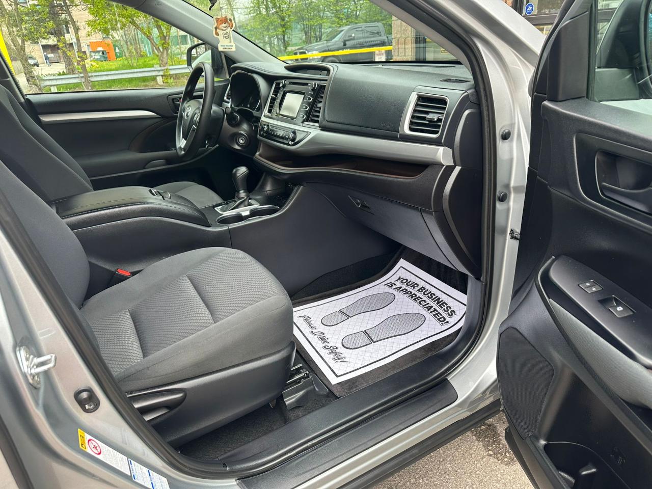 2019 Toyota Highlander  - Photo #13