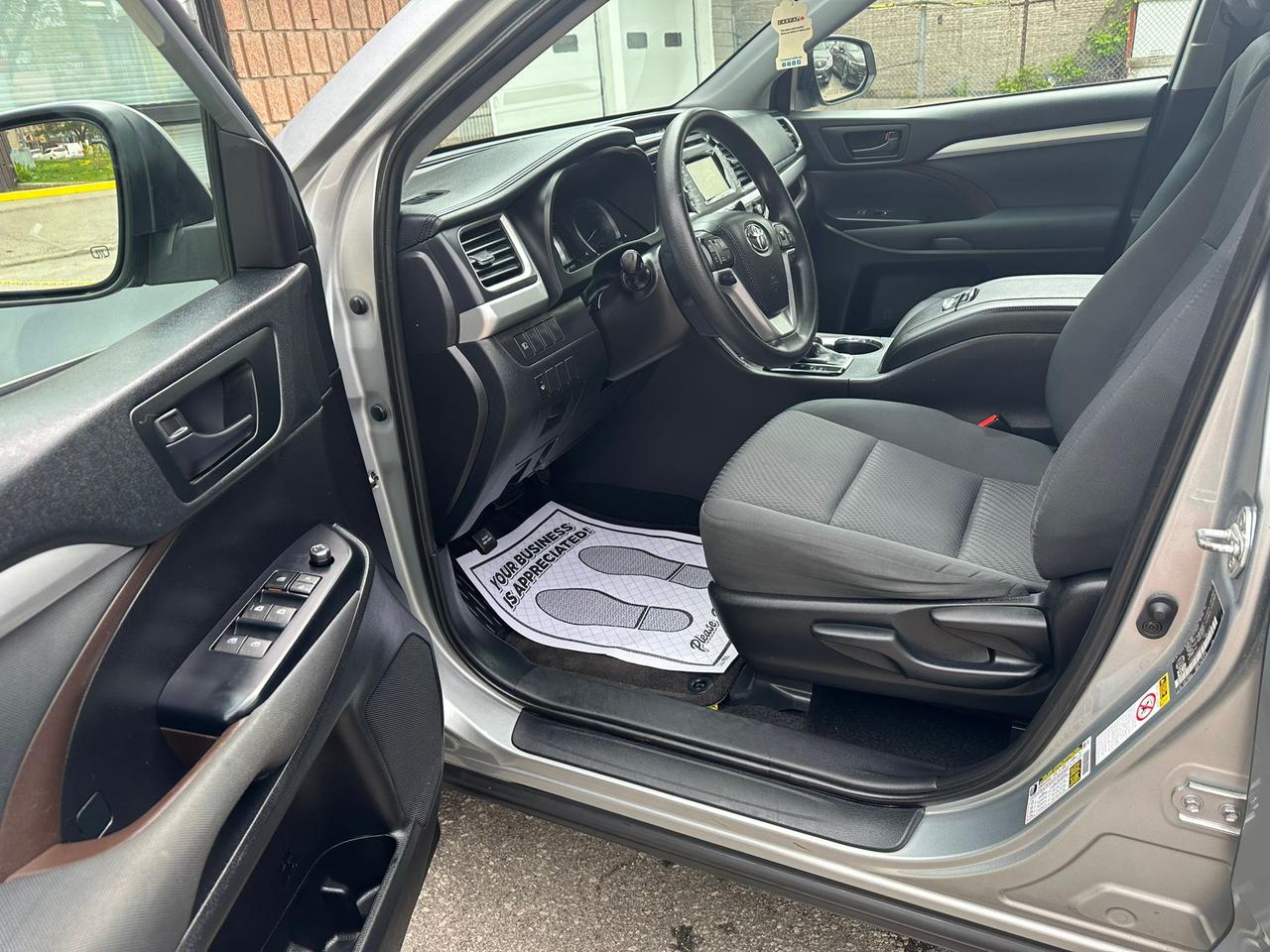 2019 Toyota Highlander  Photo