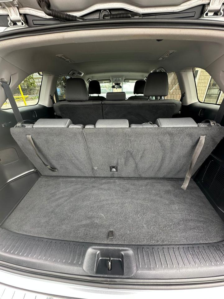 2019 Toyota Highlander  - Photo #15