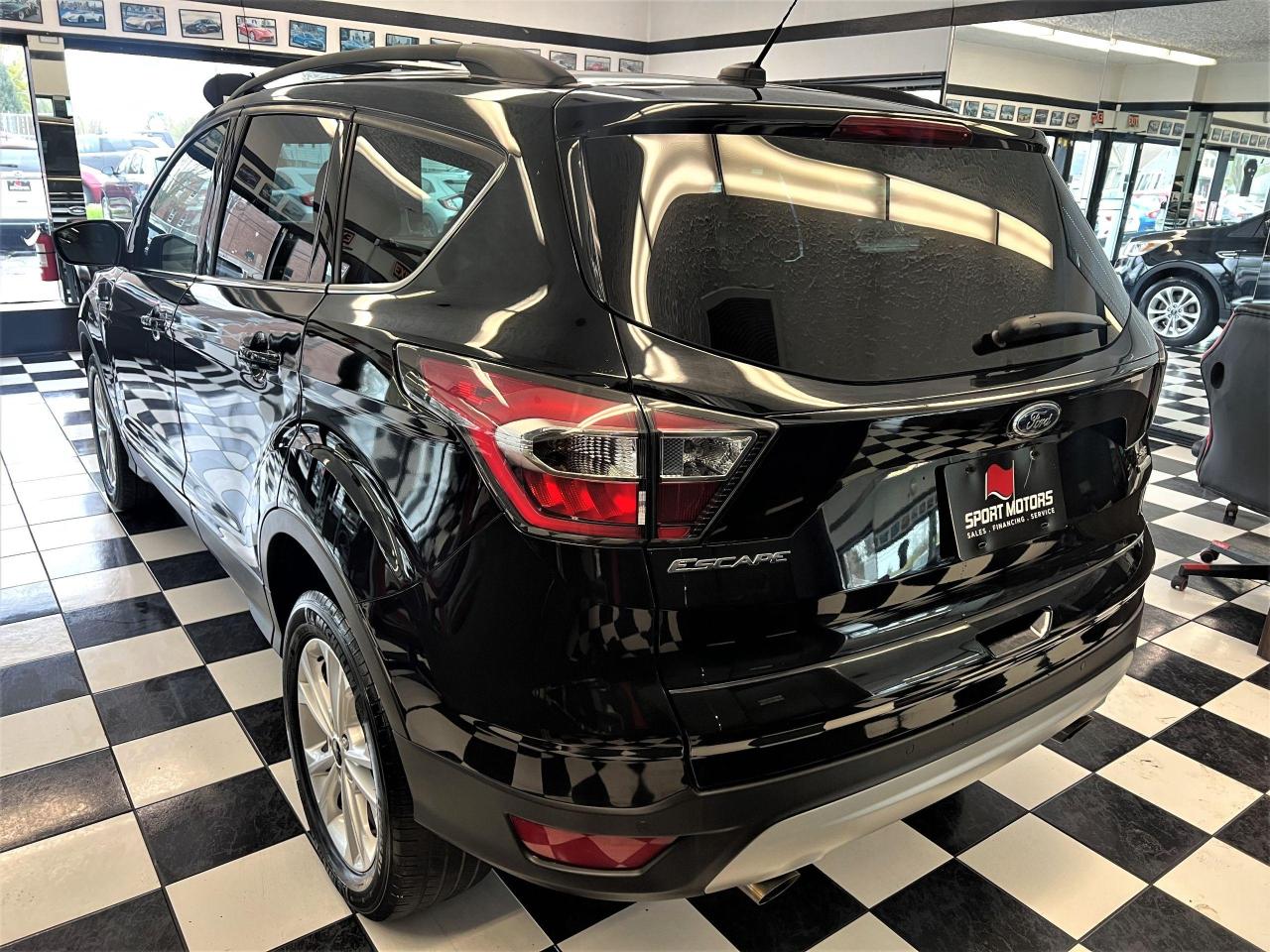 2017 Ford Escape SE+APPLEPLAY+GPS+CAMERA+SENSORS+Heated Seats - Photo #2