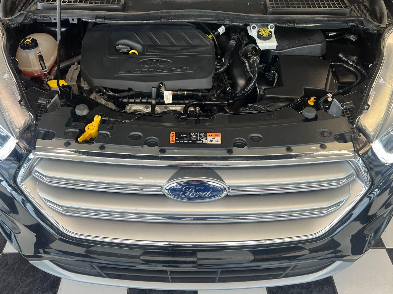 2017 Ford Escape SE+APPLEPLAY+GPS+CAMERA+SENSORS+Heated Seats - Photo #7
