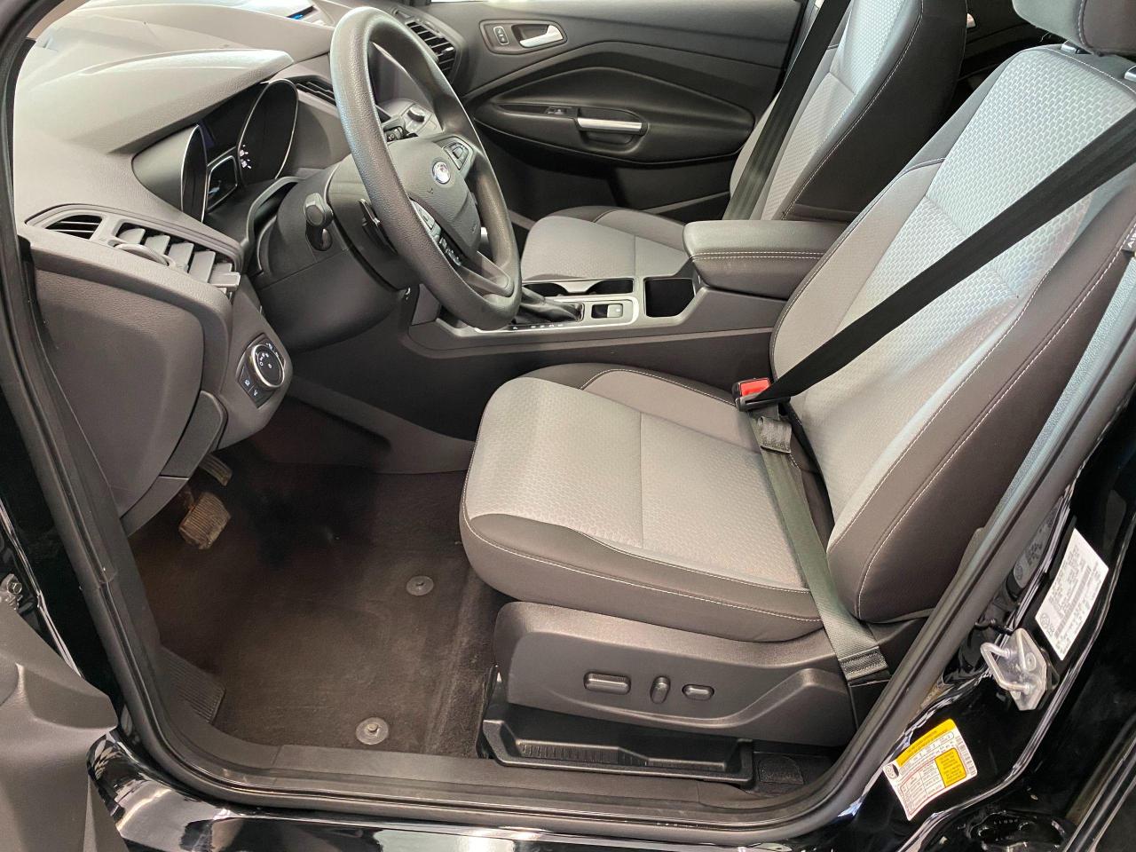 2017 Ford Escape SE+APPLEPLAY+GPS+CAMERA+SENSORS+Heated Seats - Photo #16
