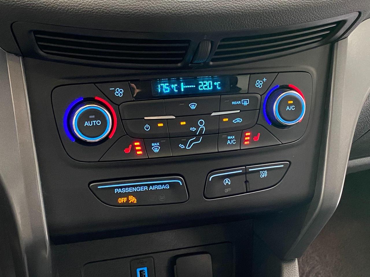2017 Ford Escape SE+APPLEPLAY+GPS+CAMERA+SENSORS+Heated Seats - Photo #28