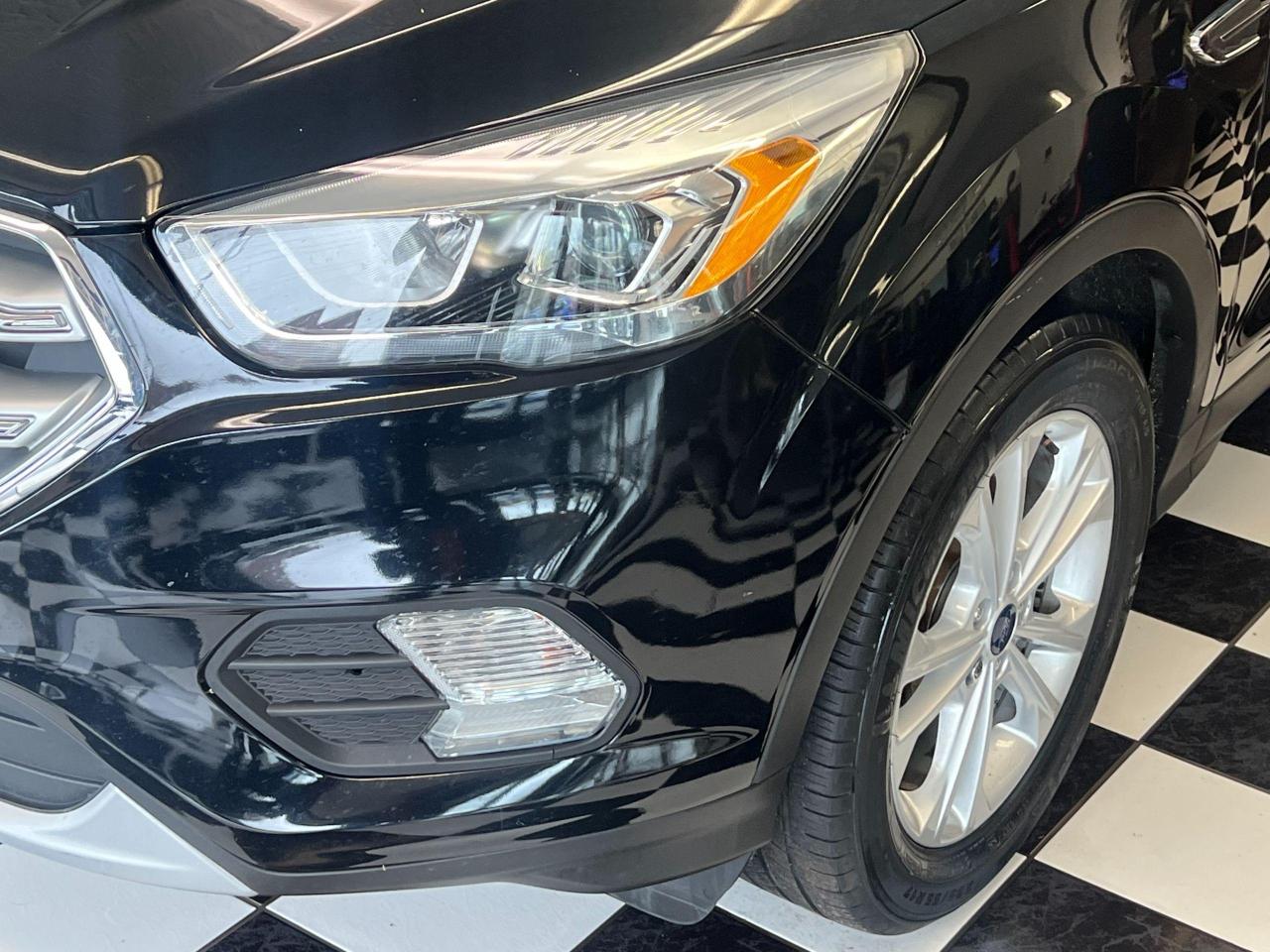 2017 Ford Escape SE+APPLEPLAY+GPS+CAMERA+SENSORS+Heated Seats - Photo #31