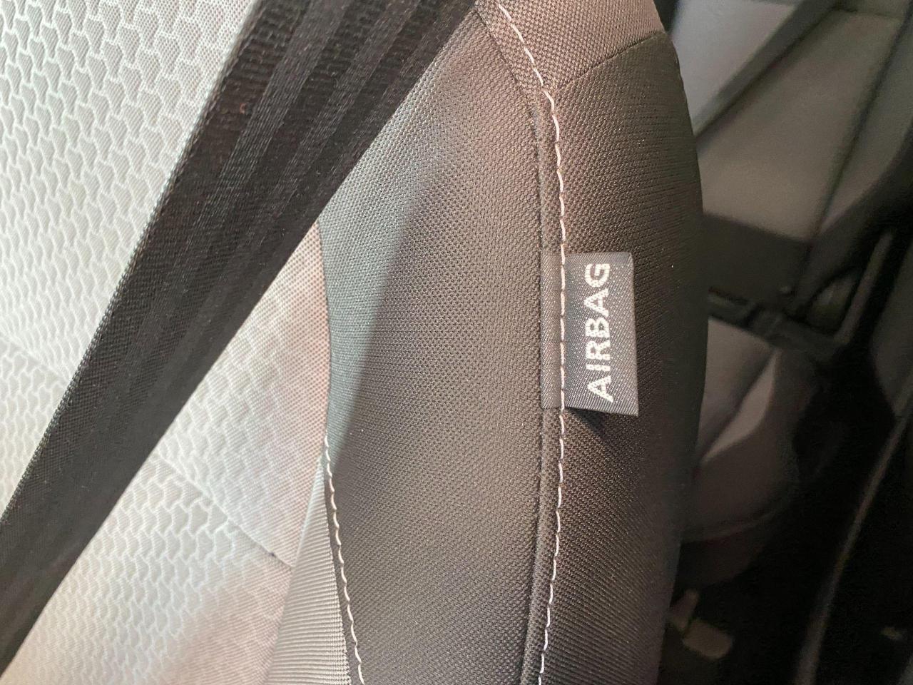 2017 Ford Escape SE+APPLEPLAY+GPS+CAMERA+SENSORS+Heated Seats - Photo #36