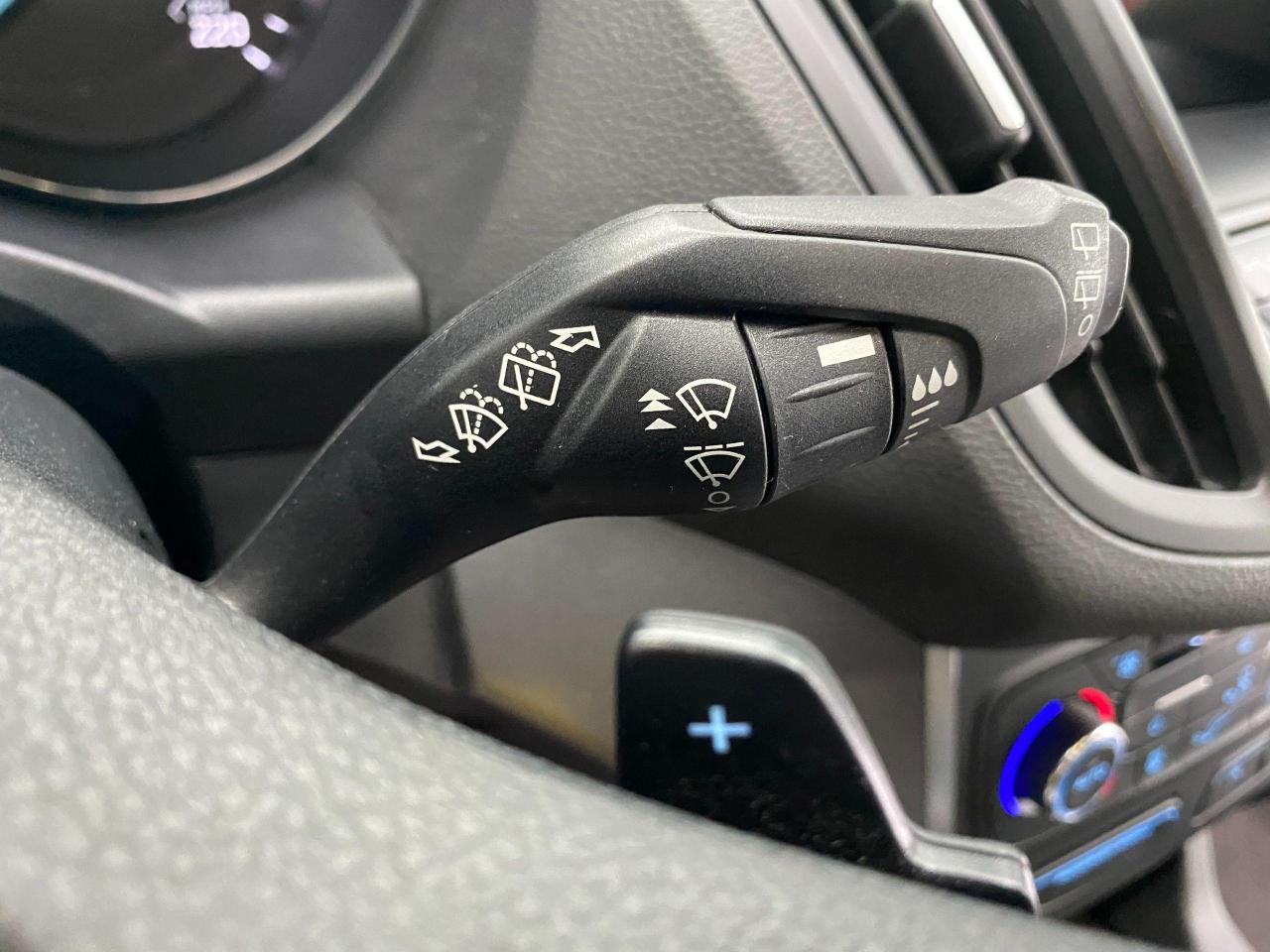 2017 Ford Escape SE+APPLEPLAY+GPS+CAMERA+SENSORS+Heated Seats - Photo #45