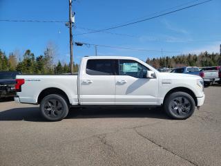 2023 Ford F-150 Lightning LARIAT 4WD SuperCrew 5.5' Box Photo