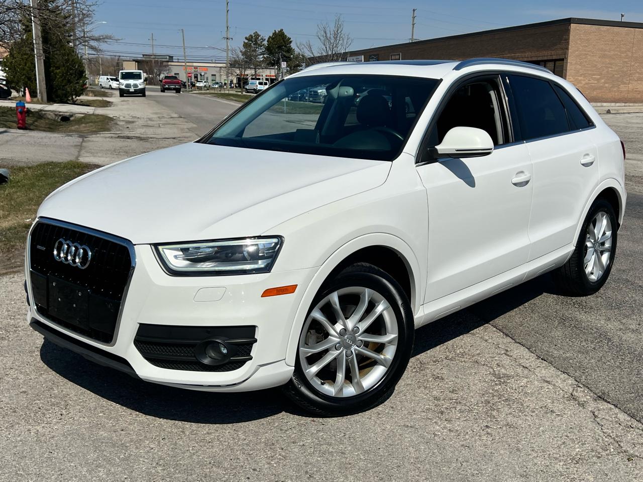 2015 Audi Q3 quattro 4dr 2.0T Technik