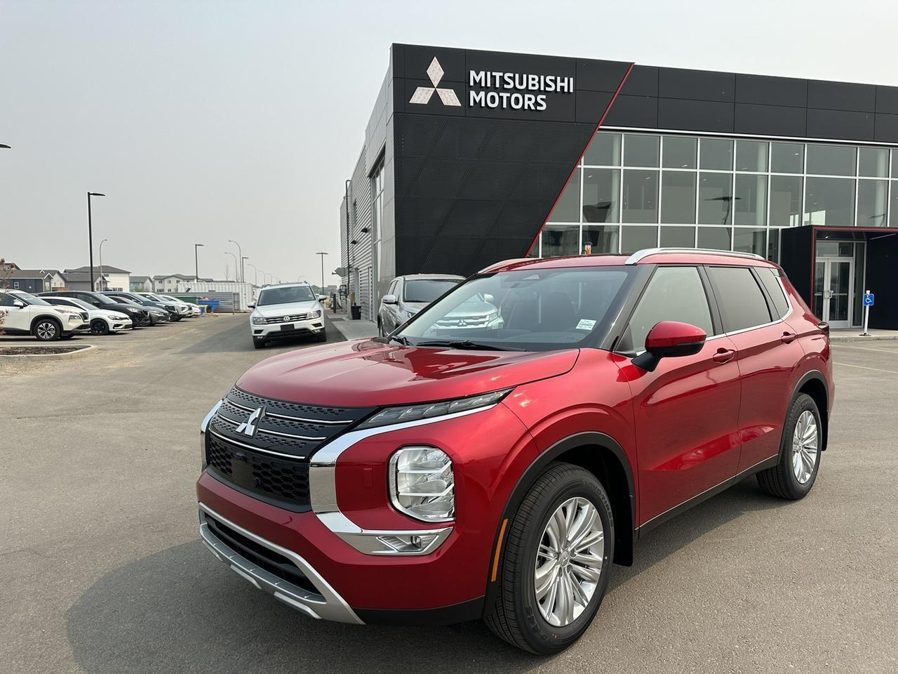 New 2023 Mitsubishi Outlander SE for sale in Grande Prairie, AB