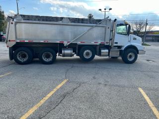 2013 Volvo VHD VHD_DD13_iSHIFT_NEW DRIVE TIRES_READY TO WORK NOW! - Photo #7