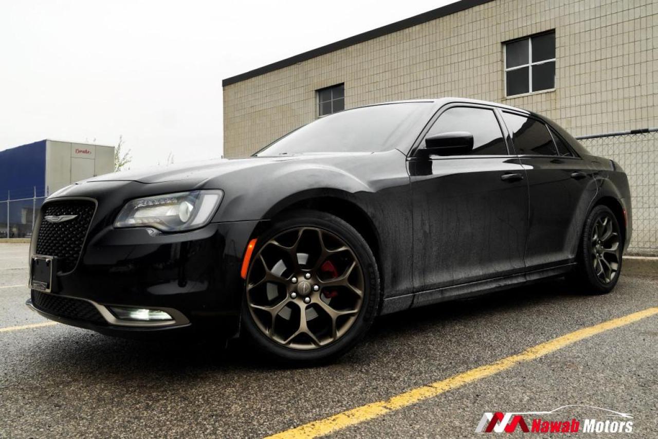 2018 Chrysler 300 S|LEATHER INTERIOR|BEATS AUDIO|PANORAMIC ROOF|ALLOYS| Photo2