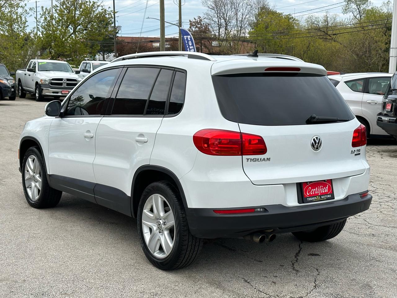 2015 Volkswagen Tiguan Highline Photo2