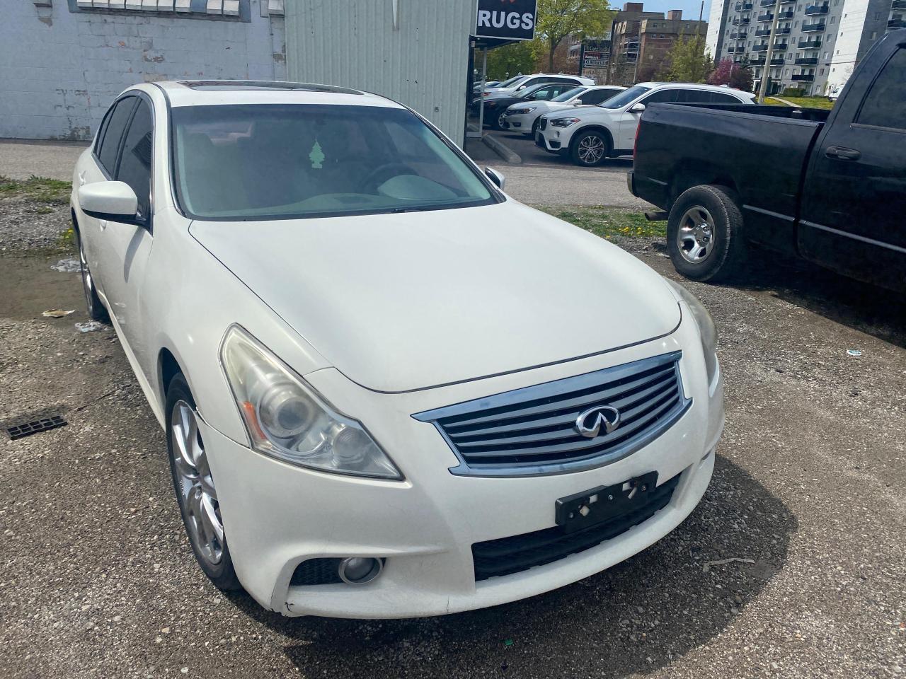 Used 2011 Infiniti G37 X for sale in Mississauga, ON