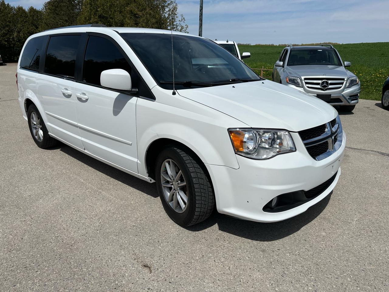 2015 Dodge Grand Caravan SXT Premium Plus NAVIGATION  power sliding doors - Photo #1