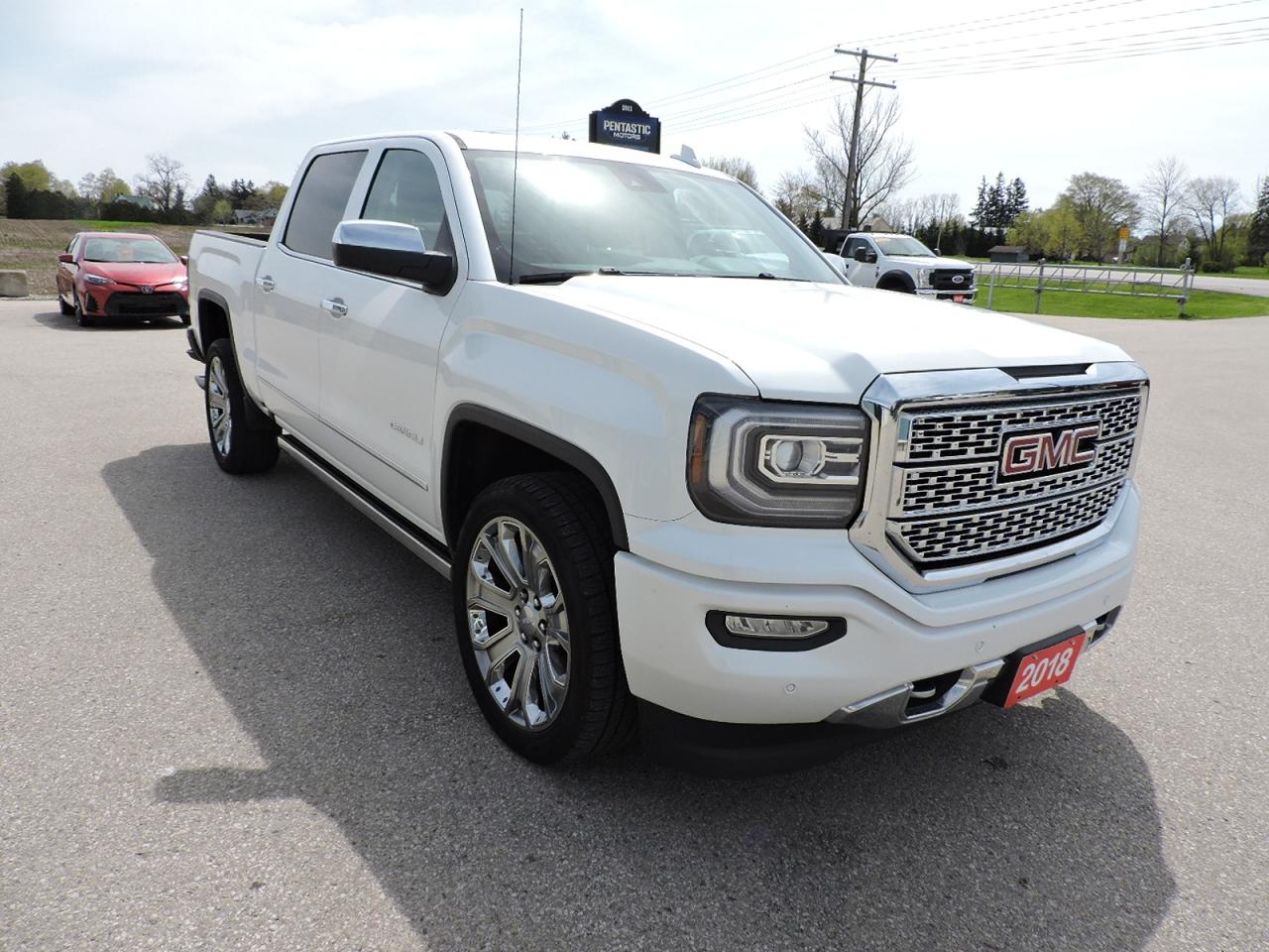 2018 GMC Sierra 1500 Denali 6.2L Sunroof 1 Owner Fully Loaded 83000KM