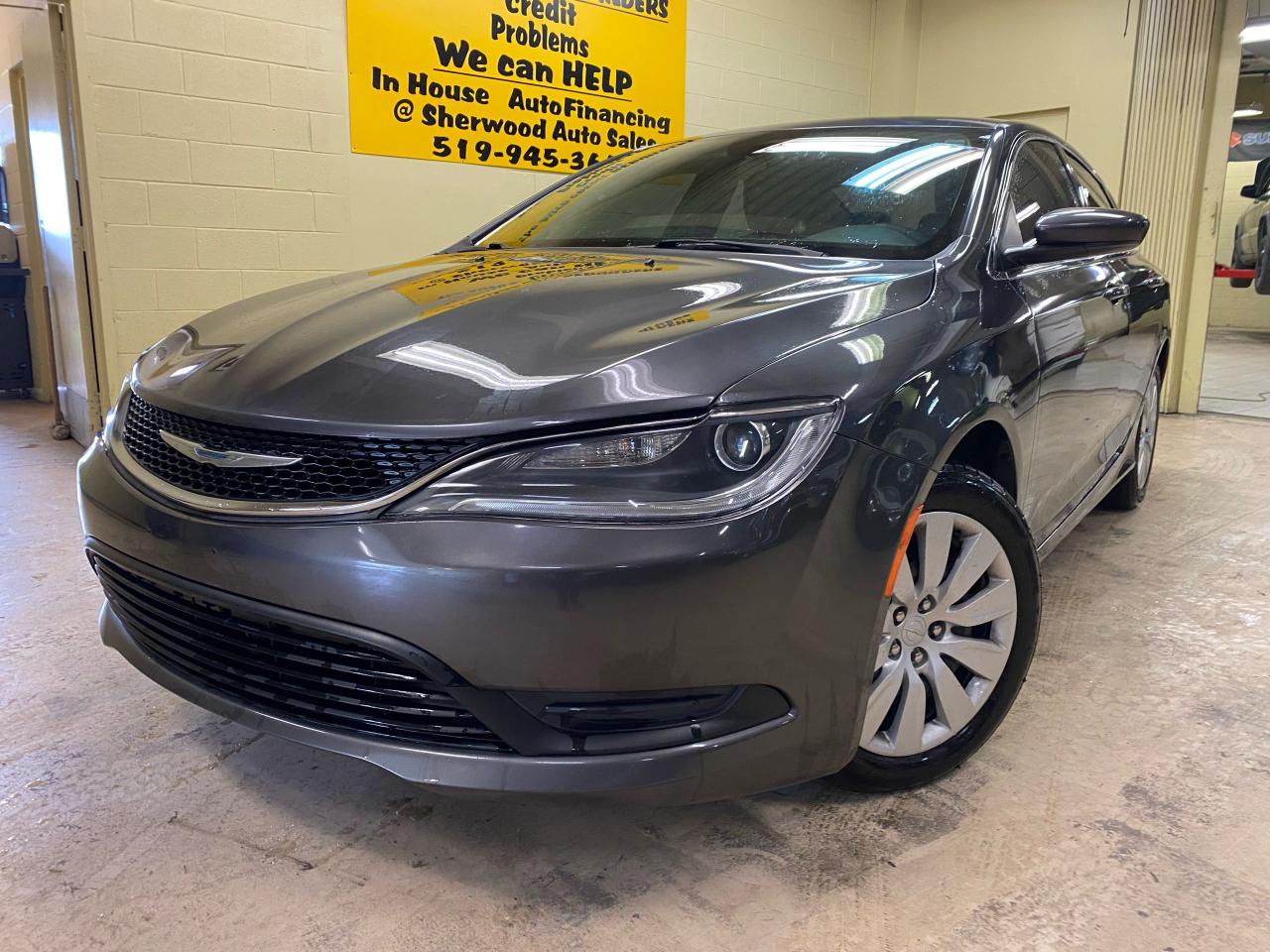 2015 Chrysler 200 LX
