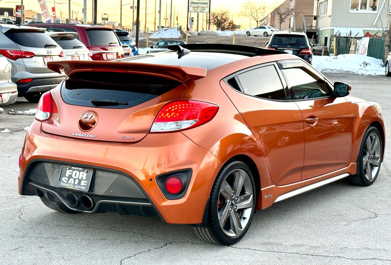 2014 Hyundai Veloster Turbo - Photo #9