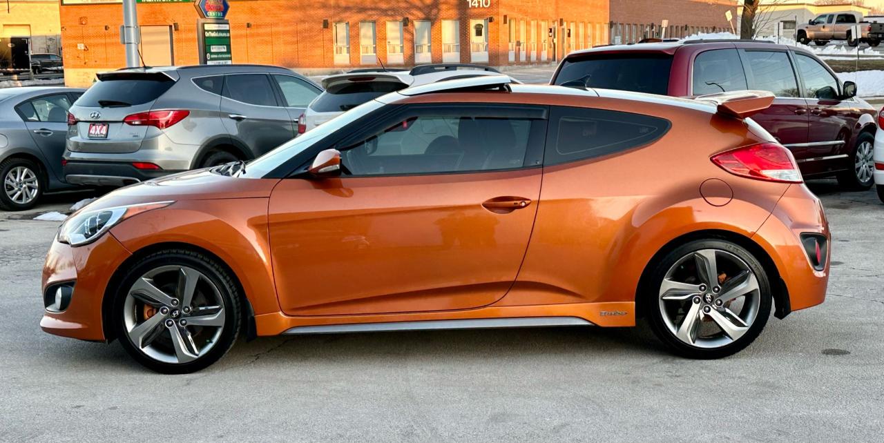 2014 Hyundai Veloster Turbo - Photo #3