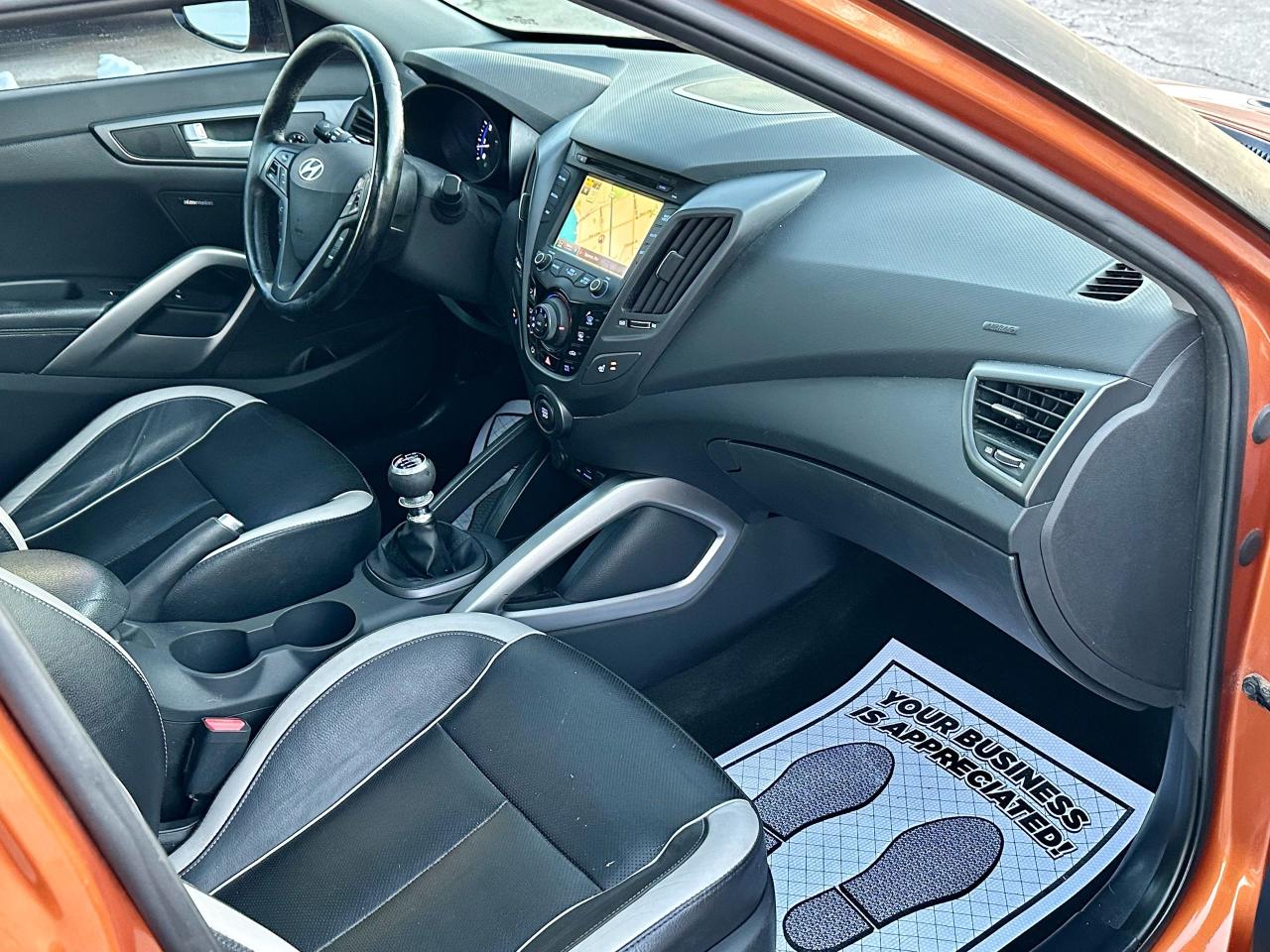 2014 Hyundai Veloster Turbo - Photo #25