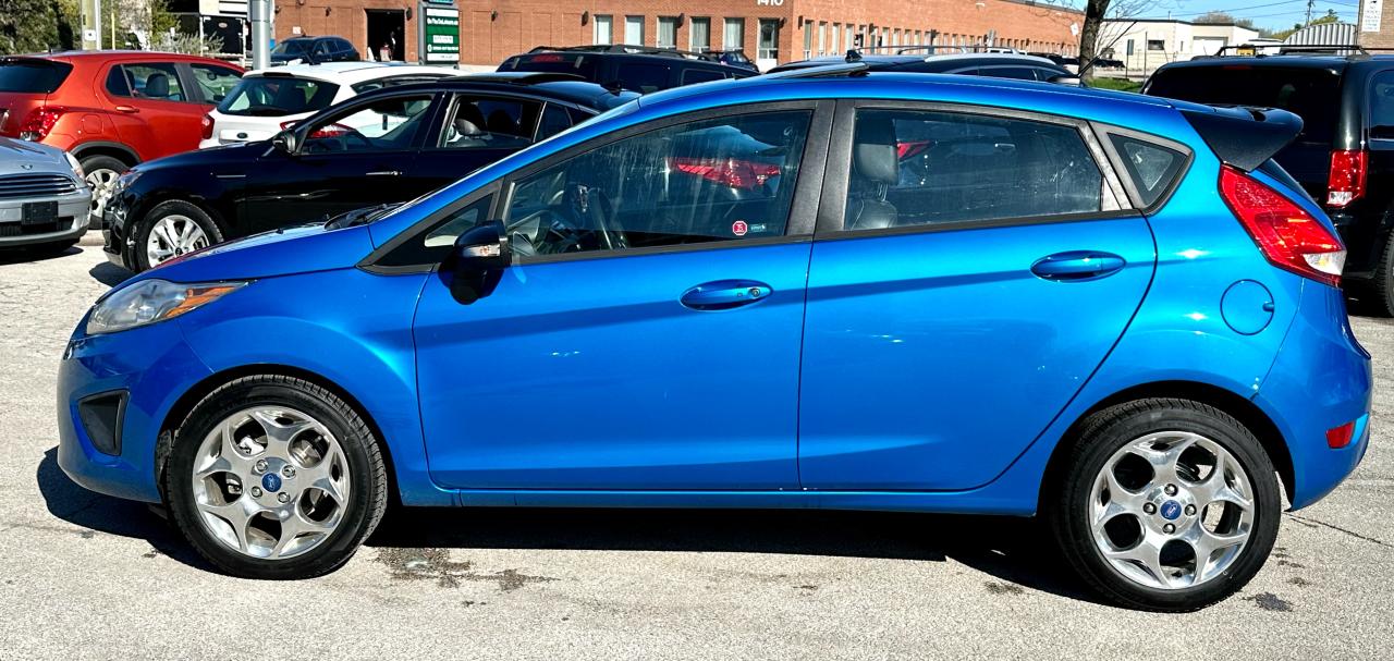 2013 Ford Fiesta Titanium Photo2