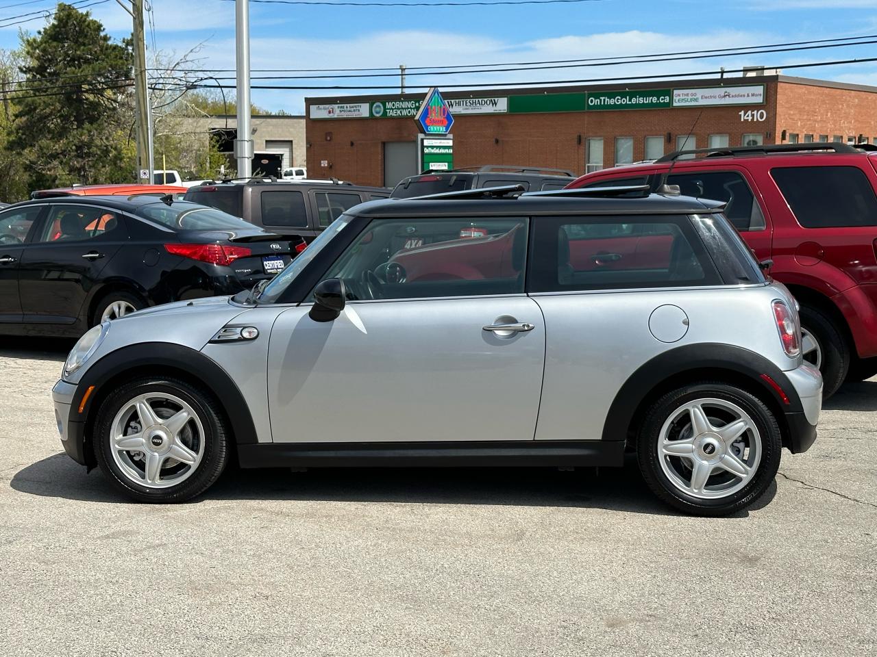 2009 MINI Cooper  - Photo #4