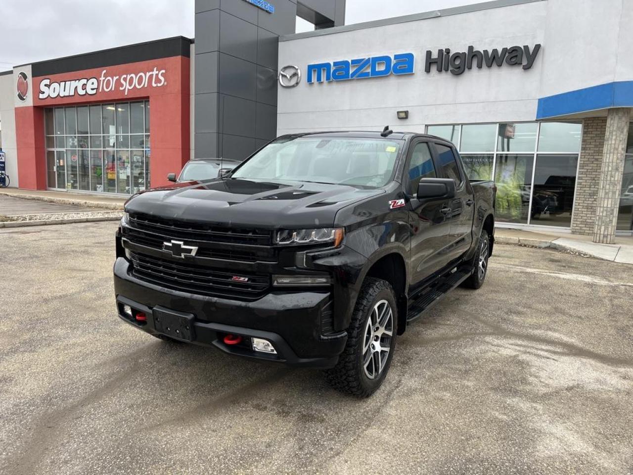 Used 2019 Chevrolet Silverado 1500 New Crew Cab 4x4 LT Trail Boss / Short Box for sale in Steinbach, MB